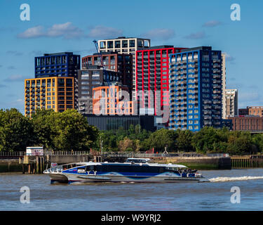 London City Island - Ballymore residenziale e commerciale a Londra Docklands compresa la nuova sede del Balletto Nazionale Inglese Foto Stock