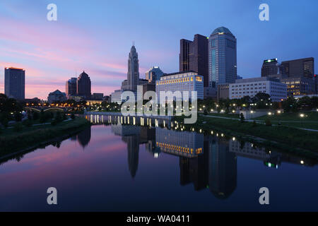 Columbus Ohio skyline al tramonto Foto Stock