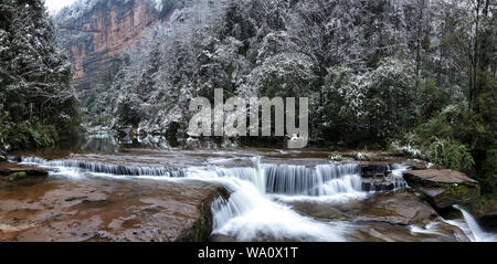 Chongqing Montagna neve tutto intorno a Foto Stock