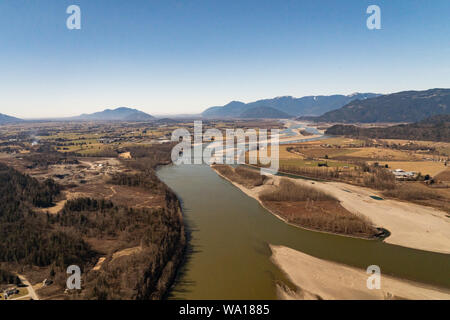 Vista aerea della Fraser River Valley vicino all'isola di Herling, nella British Columbia. Foto Stock