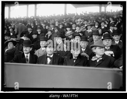 Il baseball, professionale anteriore: ROBERT N. HARPER; William Jennings BRYAN; JOSEPHUS DANIELS; C.K. BERRYMAN. Posteriore: UNIDENTIFIED; BAKER DELLA CALIFORNIA; JAMES HARRINGTON COVINGTON del Maryland; FRANKLIN K. LANE Foto Stock