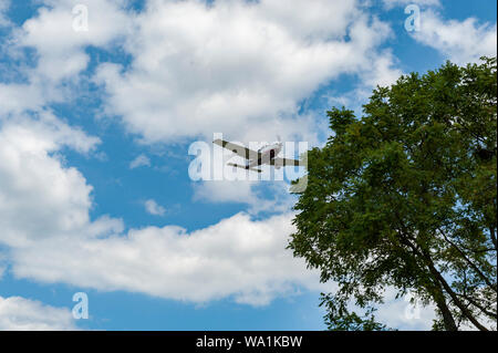 Piper Dakota in atterraggio a Lexington Aeroporto di Bluegrass in Lexington Kentucky Foto Stock