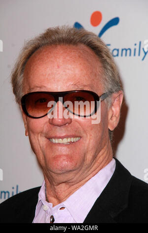 File di foto: Beverly Hills, Ca. 09Mar, 2019. Peter Fonda a Venezia famiglia clinica annuale xxxiii cerchio colore argento Gala presso il Regent Beverly Wilshire Hotel il 9 marzo 2015 a Beverly Hills, la California. Credito: David Edwards/Daily Celeb/media/punzone Alamy Live News Credito: MediaPunch Inc/Alamy Live News Foto Stock