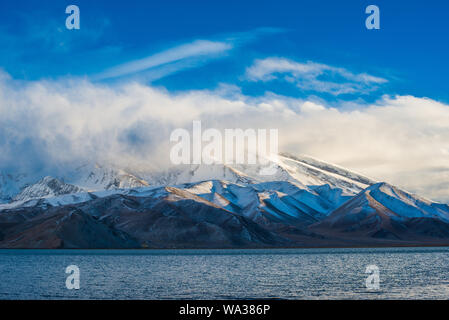 Muztagh Ata peak Foto Stock