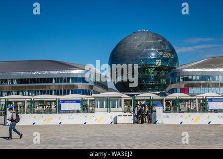 Ad Astana, Kazakistan - 10 Giugno 2017: vista dell'edificio dell'Esposizione Internazionale Specializzata "Astana EXPO-2017" Foto Stock