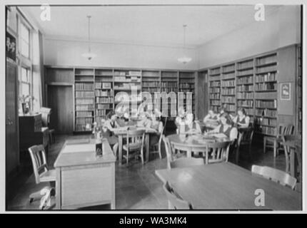 Santissimo Sacramento High School, W. settantesimo St., New York City. Foto Stock