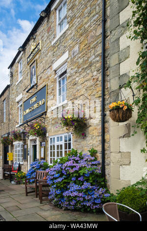 Il Kings Head Hotel e public house di Allendale Town un remoto villaggio nel nord Pennine area del Northumberland Foto Stock