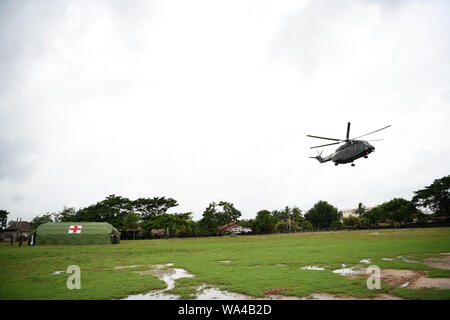 (190817) -- VIENTIANE, Agosto 17, 2019 (Xinhua) -- la "pace treno-2019' China-Laos umanitarie e mediche di soccorso congiunto esercizio entra nella fase di formazione integrata su agosto 17, 2019. (Peace Train team medico/Handout via Xinhua) Foto Stock