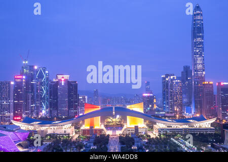 Shenzhen Futian distretto centrale di notte Foto Stock