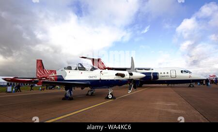 QinetiQ BAE Systems Avro RJ-70 e Pilatus PC-21 in mostra statica al 2019 Royal International Air Tattoo Foto Stock