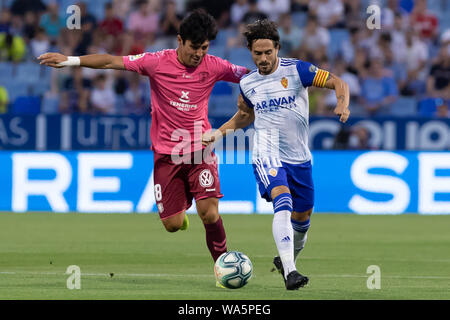 Saragozza, Spagna. 17 Ago, 2019. Javi Ros del Real Zaragoza (10) durante la Liga match tra il Real Zaragoza e CD Tenerife. (Foto di Daniele Marzo/Pacific Stampa) Credito: Pacific Press Agency/Alamy Live News Foto Stock