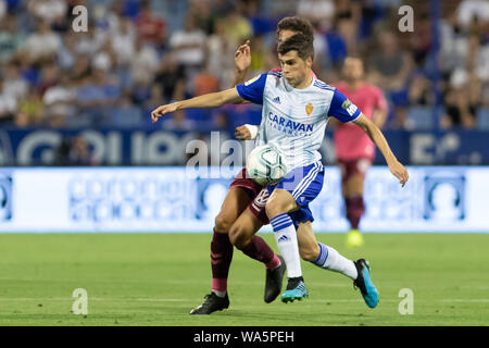 Saragozza, Spagna. 17 Ago, 2019. Alberto Soro del Real Zaragoza (9) durante la Liga match tra il Real Zaragoza e CD Tenerife. (Foto di Daniele Marzo/Pacific Stampa) Credito: Pacific Press Agency/Alamy Live News Foto Stock