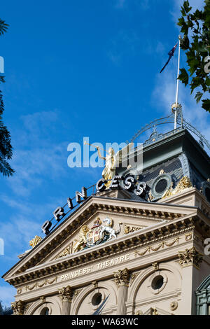 Facciata di Melbourne's Princess Theatre, aperto nel 1886. Foto Stock