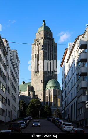 Kallio Chiesa crogiolarsi al sole del pomeriggio a Helsinki in Finlandia Foto Stock