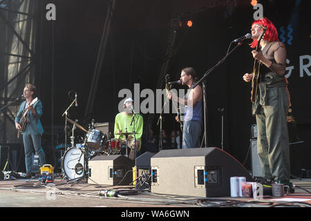 Glanusk, Wales, Regno Unito. Sabato 17 Agosto, 2019. Grande Ladro effettuando al 2019 Green Man festival in Galles Glanusk, foto: Roger Garfield/Alamy Live News Foto Stock