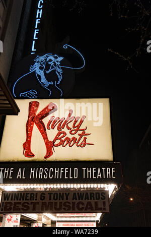 New York, Feb 16, 2018 - Segno: Kinky Boots teatro dal vivo Foto Stock