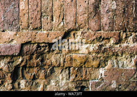 L'antico muro di mattoni è stata ordinatamente disposte e così forte che non vi era spazio anche un piccolo ago non potevano penetrare al tempio Dhammayangyi in Ba Foto Stock