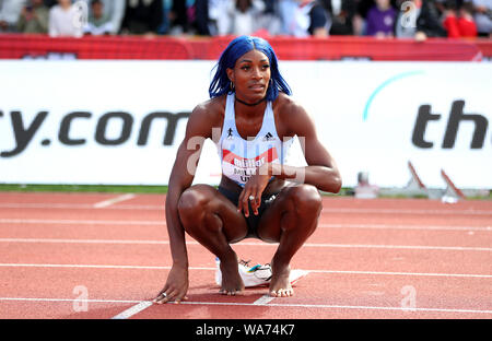 Bahamas Shaunae Miller-Uibo dopo la vittoria delle donne 200m Final durante la Muller Grand Prix Birmingham all'Alexander Stadium, Birmingham. Foto Stock