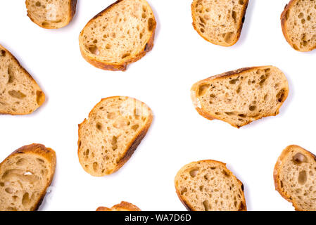 Modello con pezzi di pane bianco isolato su sfondo bianco. Foto Stock