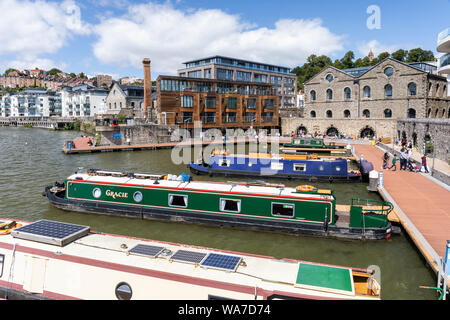 Bar e ristoranti a Bristol's Harbour Inlet, Floating Harbour, City of Bristol, UK Foto Stock