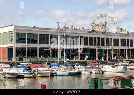 Ristorante Revolución de Cuba & Lloyds No.1 Bar, V-Shed Bristol, Bristol Harborside, City of Bristol UK Foto Stock