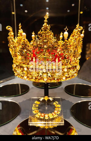 Danish Crown Jewels; Cristiano IV della corona risalente al 1596 nel castello di Rosenborg tesoro, Copenhagen DANIMARCA Europa Foto Stock