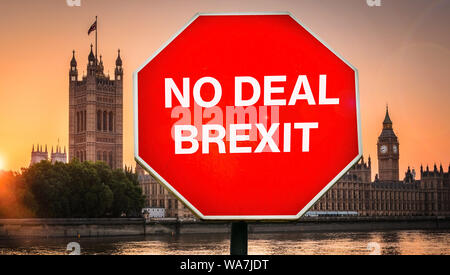 No Deal Brexit composito digitale con le case del Parlamento, Londra in background. Il Regno Unito è impostata in modo da lasciare l'UE per impostazione predefinita su Ottobre 31st, 2019 t Foto Stock