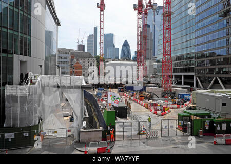 21 Moorfields sito in costruzione vista da Moor Lane su nuovo Moorgate Crossrail stazione nel luglio 2019 nella città di Londra Inghilterra KATHY DEWITT Foto Stock