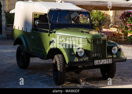 GAZ 69 a quattro ruote motrici light truck prodotta in Unione Sovietica negli anni cinquanta degli anni sessanta esposti in Sopron, Ungheria Foto Stock