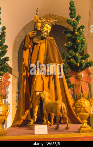 Portogallo Porto Porto chiesa di San Francesco Igreja de São Francisco interno gotico barocco 1244 1530 I religiosi scrittura figure in camera Foto Stock