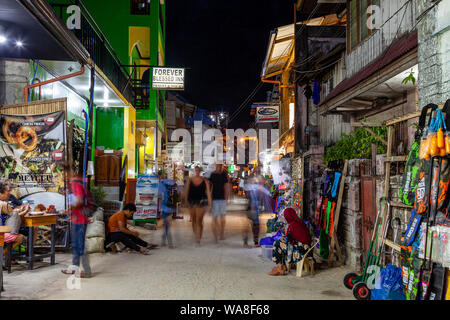 Tempo di notte Scena di strada, El Nido, isola di Palawan, Filippine Foto Stock