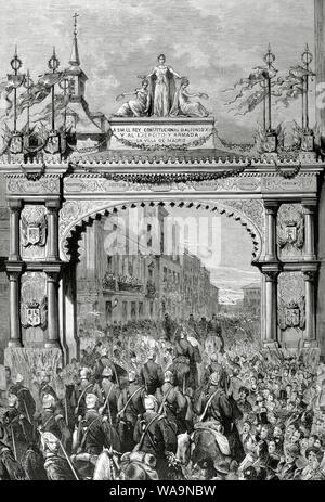 La storia della Spagna. La restaurazione borbonica. Regno di Alfonso XII (1874-1885). Madrid. Arco trionfale eretto a spese del consiglio della città, accanto alla Villa piazza (Plaza de la Villa), per salutare il re Alfonso XII, il 20 marzo 1876, dopo la fine della guerra carlista. Incisione. La Ilustracion Española y Americana. Aprile 30, 1876. Foto Stock