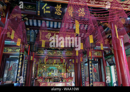 Interno del Van Hoa Le Nghia tempio di Hoi An, Vietnam. Foto Stock