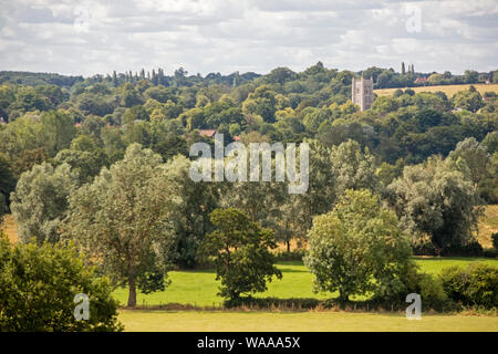 Dedham Vale area di bellezza naturale eccezionale resa famosa dal pittore John Constable in Essex Suffolk confine. Foto Stock