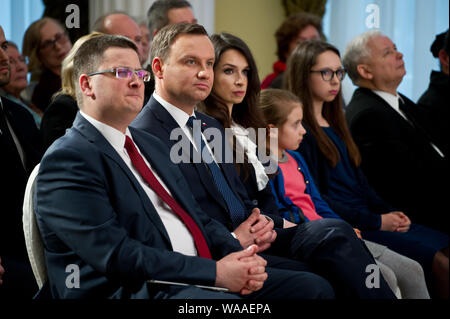 Aprile 12, 2016 Varsavia, Polonia. Nella foto: Presidente Andrzej Duda, Marta Kaczynska Foto Stock