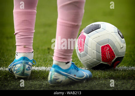 La Nike Merlin, ufficiale match ball del 2019/20 Premier League - Chelsea v Leicester City, Premier League, Stamford Bridge, London, Regno Unito - 18 agosto 2019 solo uso editoriale - DataCo restrizioni si applicano Foto Stock