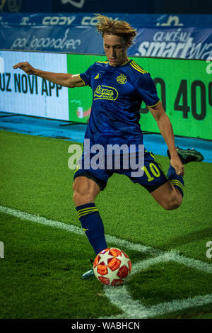 Zagabria, Croazia - 30 luglio 2019: la UEFA Champions League seconda manche di qualifica, GNK Dinamo vs. F.C. Saburtalo. In azione Lovro MAJER (10) Foto Stock