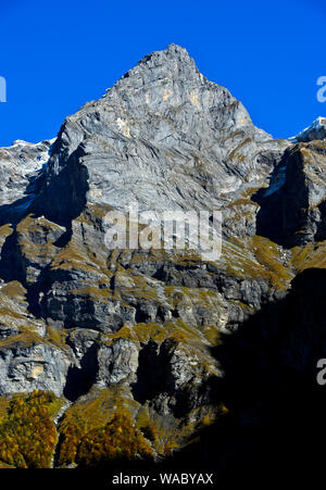 Summit Tour de Saint Hubert, Cirque du Fer a cheval Sixt-Fer-a--Cheval, Alta Savoia, Francia Foto Stock