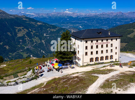 Il Weisshorn Hotel sopra la valle Val d'Anniviers Saint-Luc, Vallese, Svizzera Foto Stock