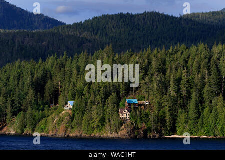 Case, Port Alberni ingresso, Isola di Vancouver, British Columbia, Canada Foto Stock