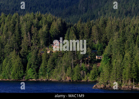 Casa Port Alberni ingresso, Isola di Vancouver, British Columbia, Canada Foto Stock