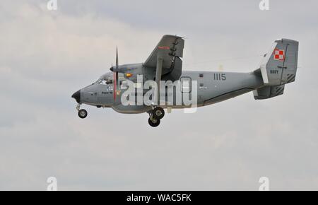 Marina Polacca un-28B1R Bryza arrivando al 2019 Royal International Air Tattoo Foto Stock