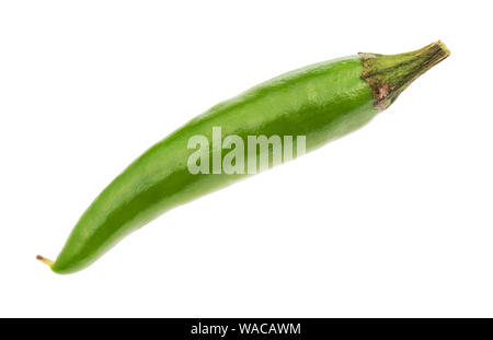 Uno verde peperoncino intaglio su sfondo bianco Foto Stock