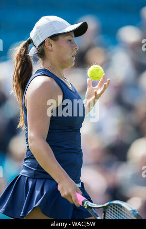 Aegon International 2016, Eastbourne Inghilterra - Tara Moore di Gran Bretagna in azione contro Ekaterina Makarova della Russia. Lunedì, 20 Giugno, 2016. P Foto Stock