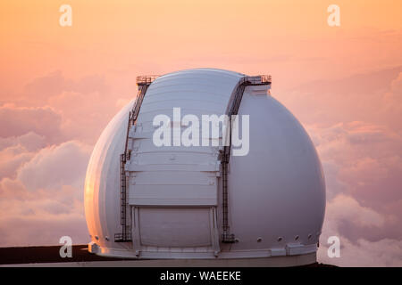 W.M. Osservatorio Keck al tramonto in cima alla vetta del Mauna Kea, Hawaii Foto Stock