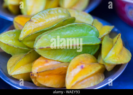 Star Fruit al mercato Kohima, Nagaland, India. Foto Stock