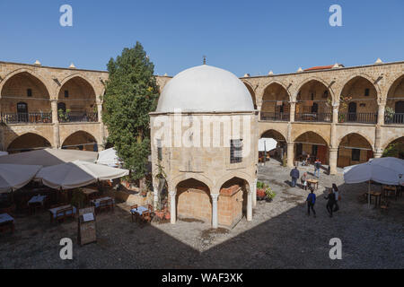 NICOSIA, Cipro - marzo, 29, 2018: Buyuk Han a Nicosia, il più grande caravanserai, Cipro. Foto Stock