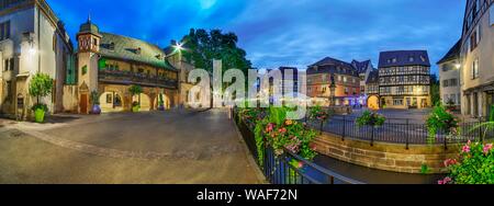 Atmosfera serale, Little Venice, La Petite Venise, Colmar, Alsazia, Francia Foto Stock