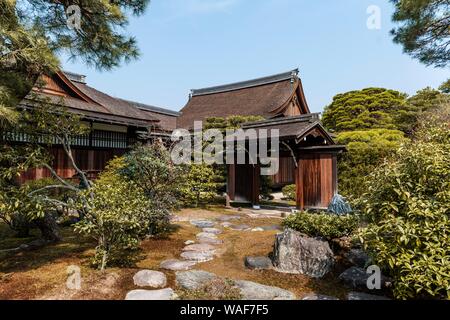 Giardino e la costruzione del Palazzo Imperiale di Kyoto Gyoen, Kyoto, Giappone Foto Stock