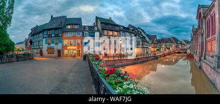 Atmosfera serale, Little Venice, La Petite Venise, Colmar, Alsazia, Francia Foto Stock